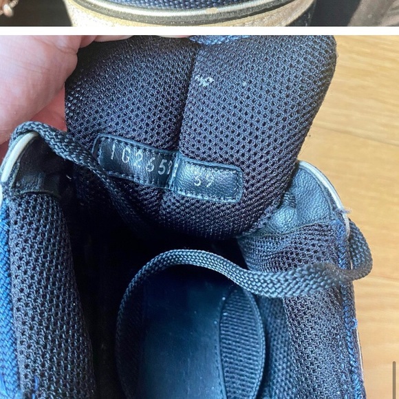 Authentic Chanel sneakers - Picture 6 of 8